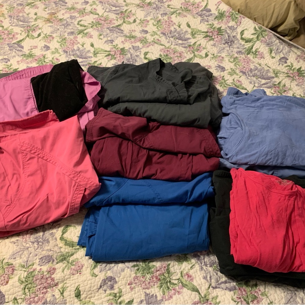 Large lot of scrub sets 2x /3x